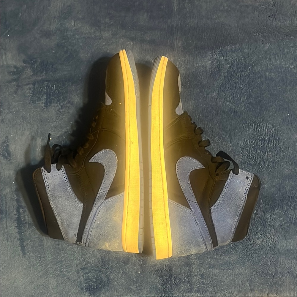 Men's Black and Gray Sneakers